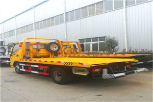 金阊区附近拖车救援搭电