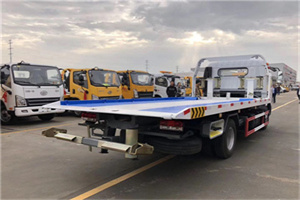 金阊区汽车救援补胎